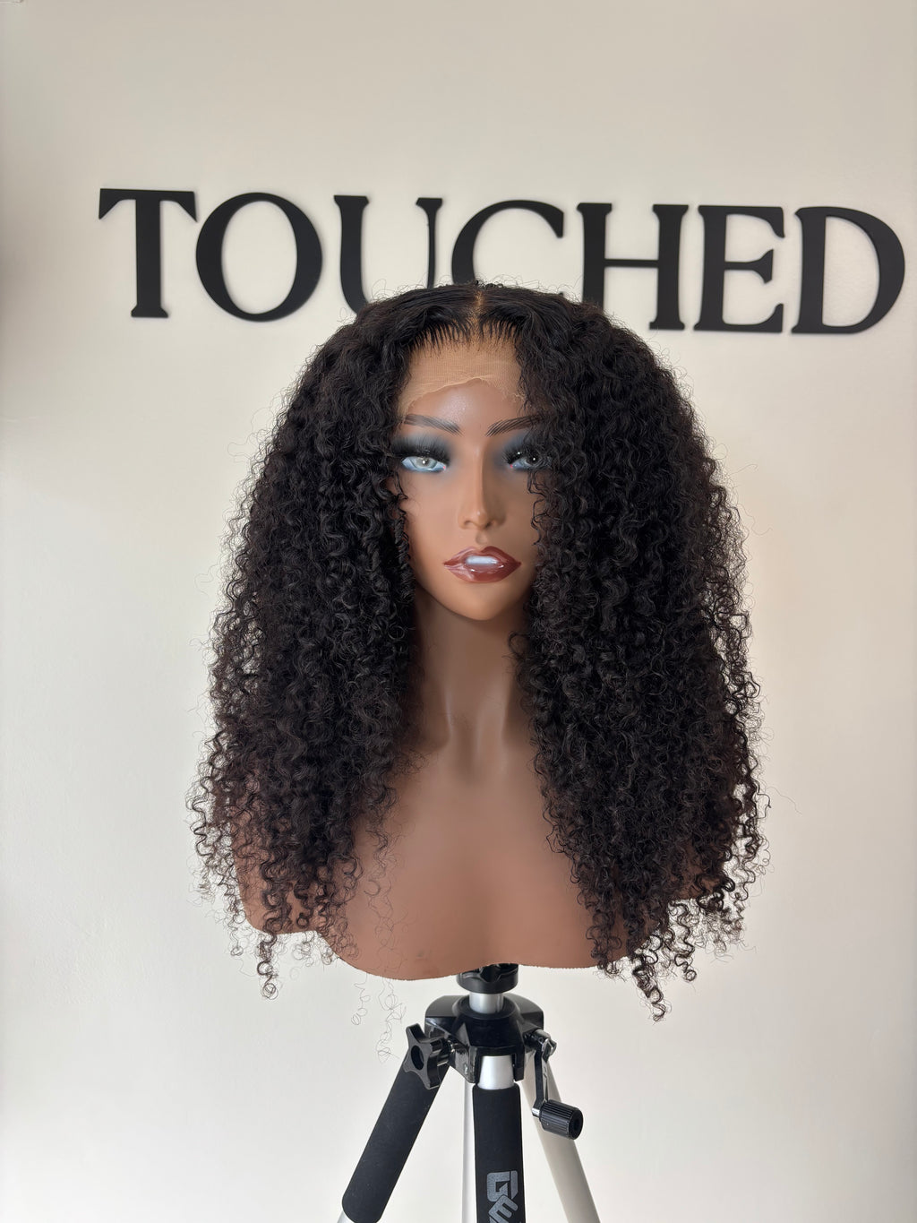 Perruque kinky curl avec closure 5x5 HD - 26 pouces