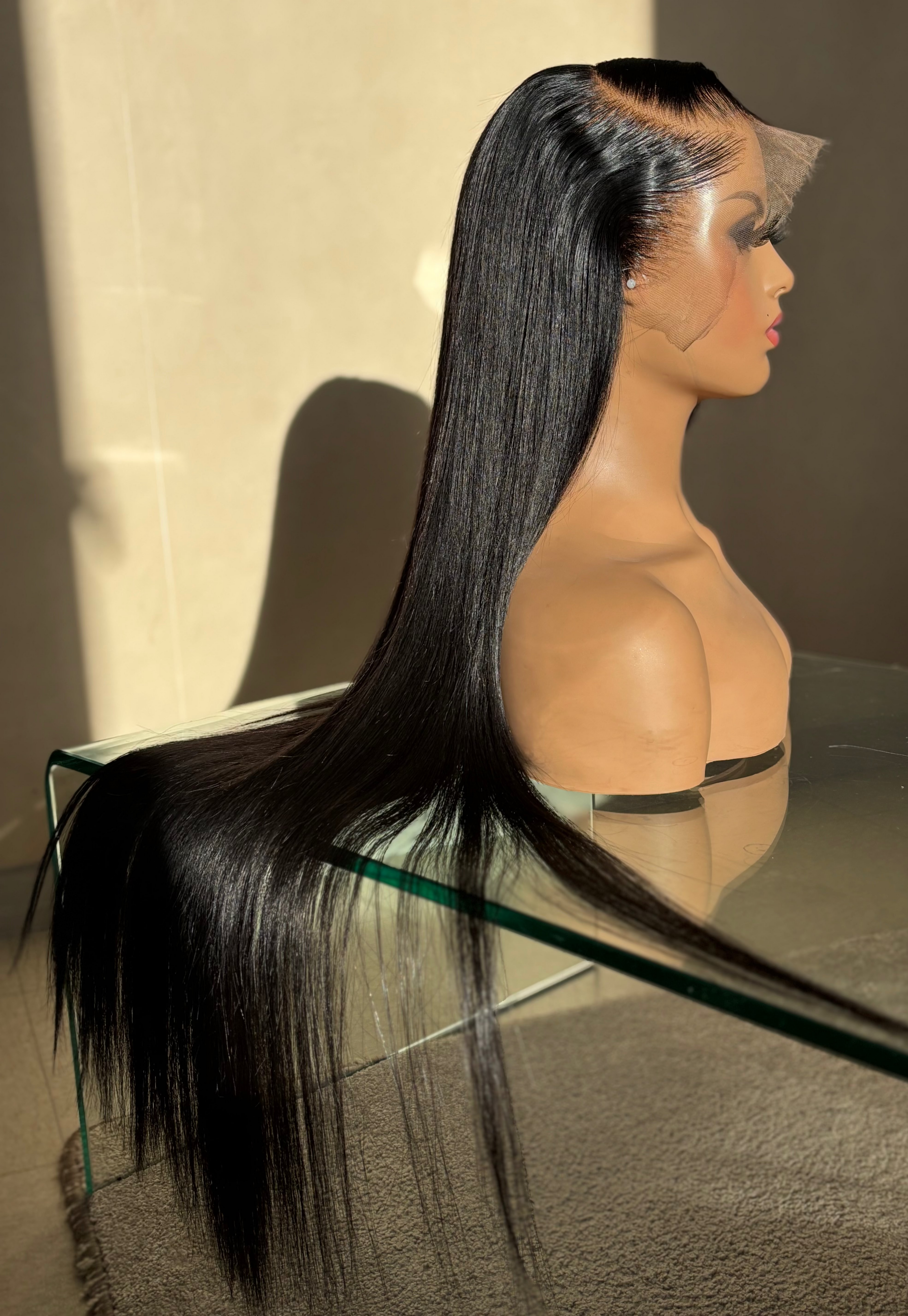 Perruque Lisse - Virgin Hair - 28 pouces - Lace Frontale HD 13x6