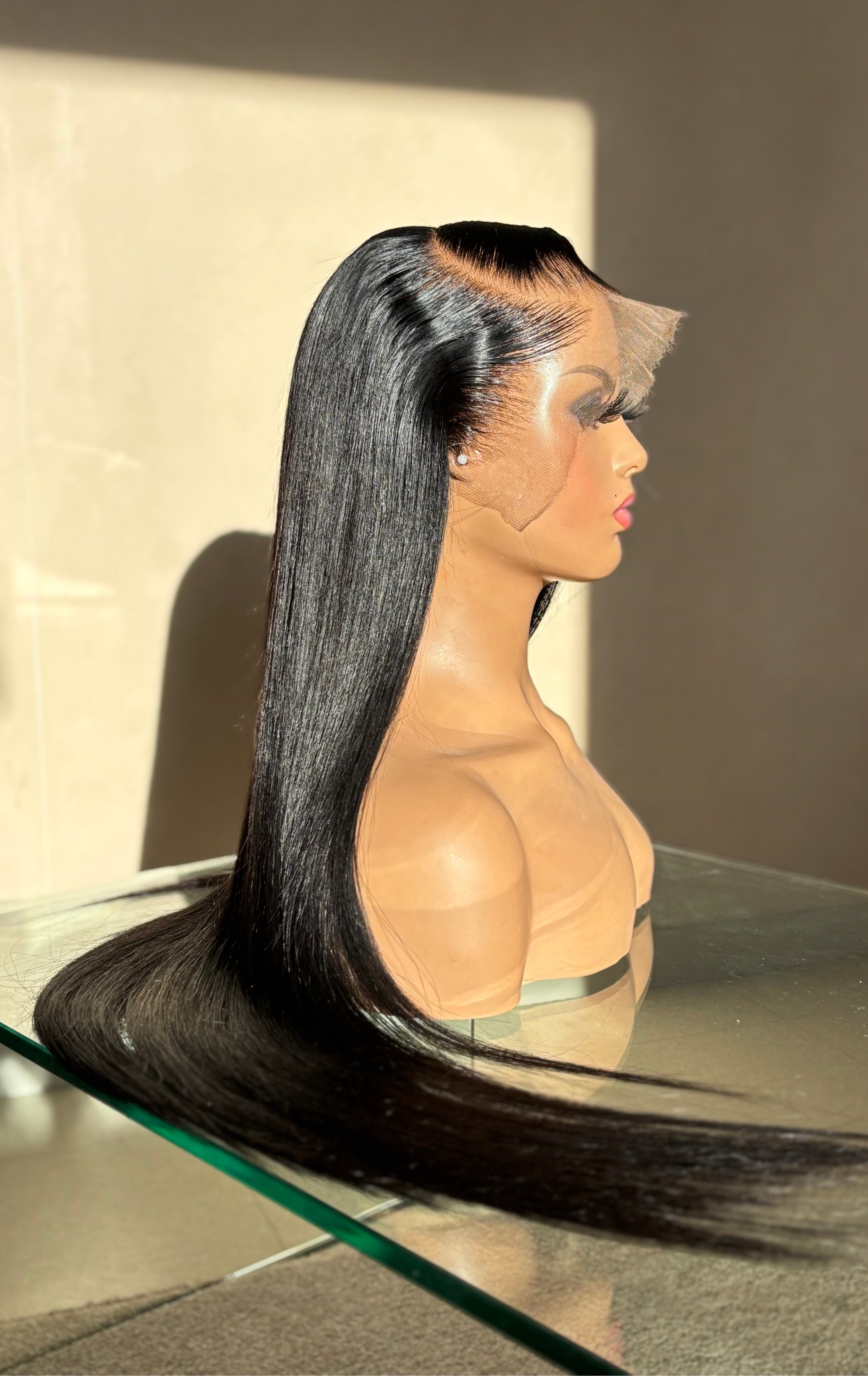 Perruque Lisse - Virgin Hair - 28 pouces - Lace Frontale HD 13x6