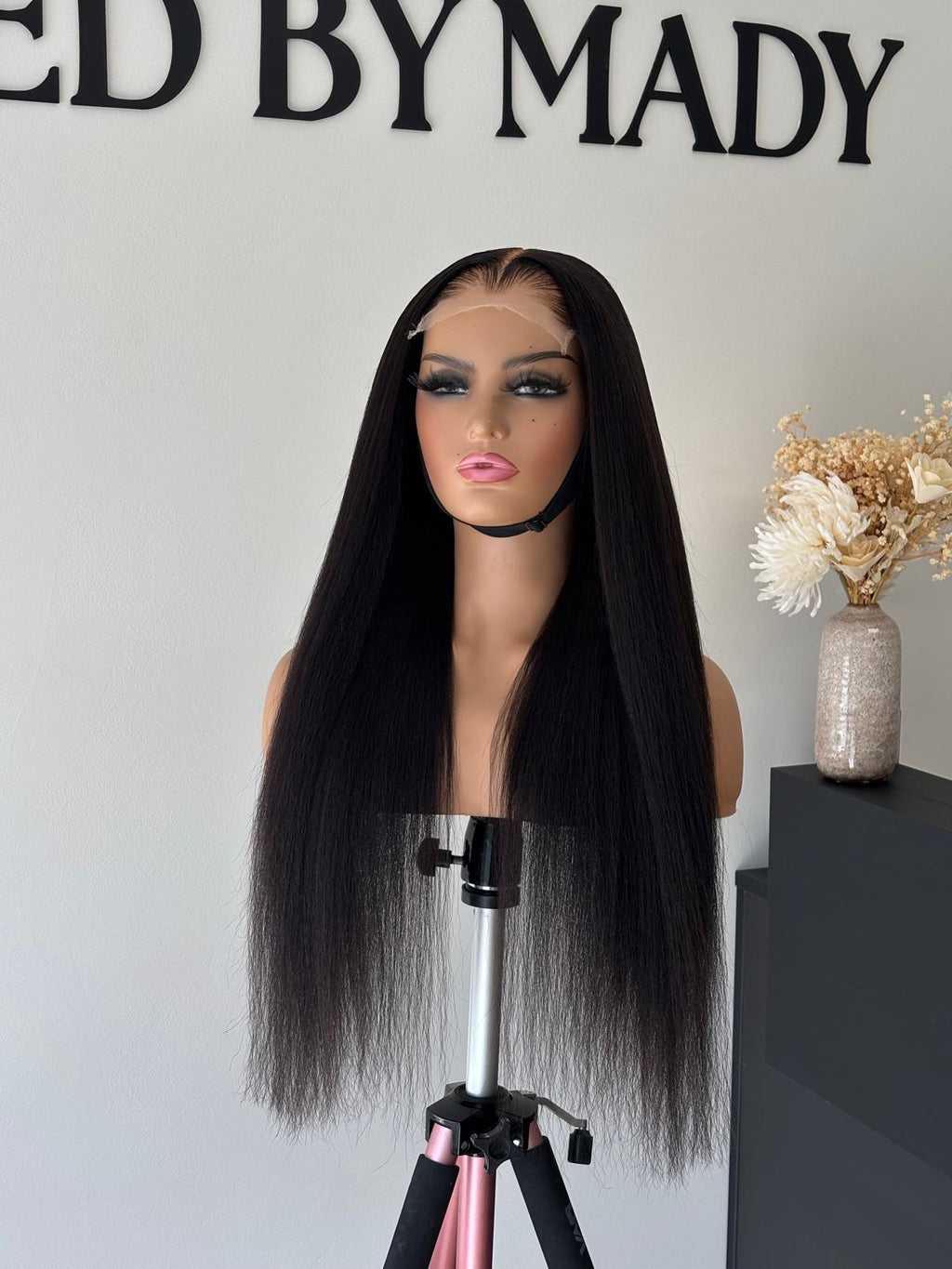 Perruque kinky straight 24 pouces avec closure 5x5 HD  Virgin Hair
