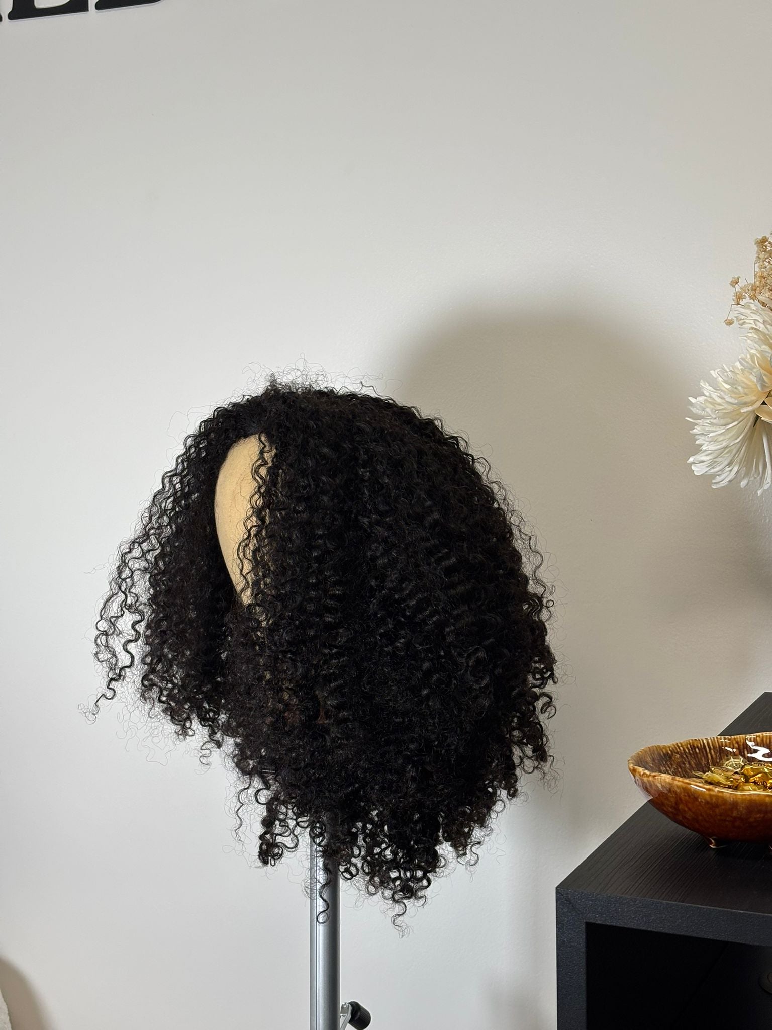 Perruque bouclée demi-tête 18 pouces