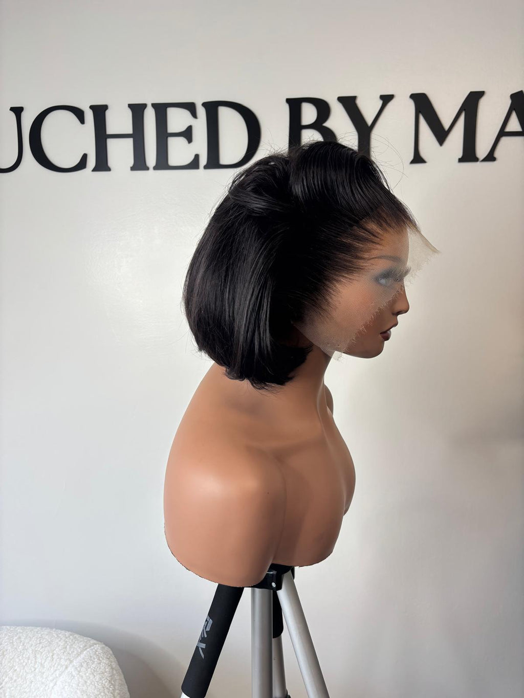 PERRUQUE LISSE CARREE (FEMME MATURE)